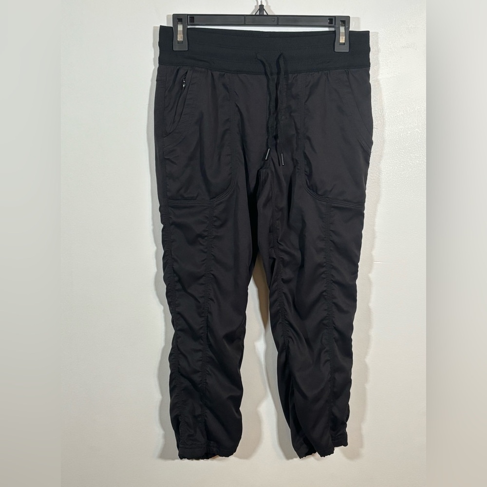 The North Face Women’s Black Jogger Pants Size S Athletic Stretch Nylon